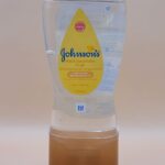 Johnsons (shea & cocoa butter oil gel) 6.5FL OZ (192mL)