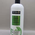 TRESemmé Flawless Curls + Coconut Essence Shampoo (828ml)
