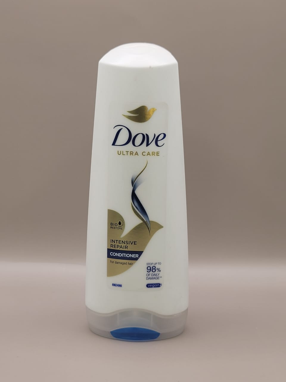 IMG-20250202-WA0081 Dove ULTRA CARE (INTENSIVE REPAIR CONDITIONER ) for damaged hairs 200mle - Image 1