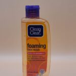 Clean & Clear Foaming Face Wash Oil-Free (100ml)