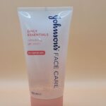 Johnsons FACE CARE daily essential wash for normal skin150mle